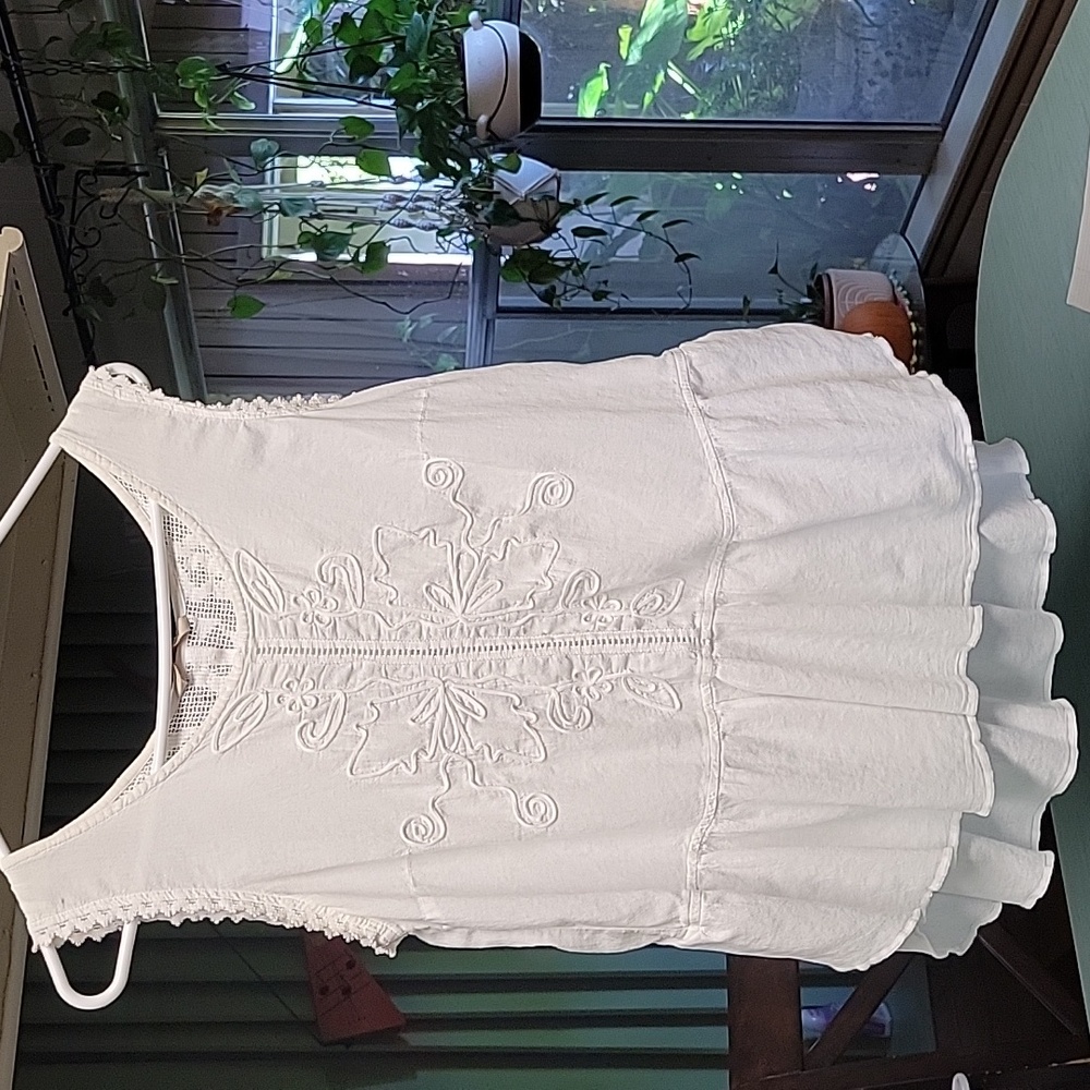 Soft Surroundings white cotton sleeveless top.